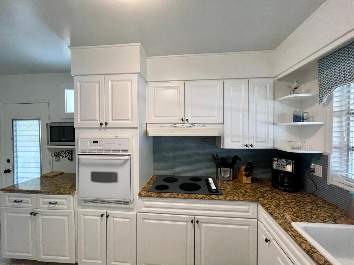 Rowena House 2Bd Den 2Bth Heated Pool Near Siesta Key Villa Sarasota Exterior photo